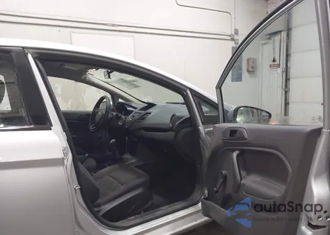 2015 Ford Fiesta S из США, поврежденный, VIN 3FADP4AJXFM124042